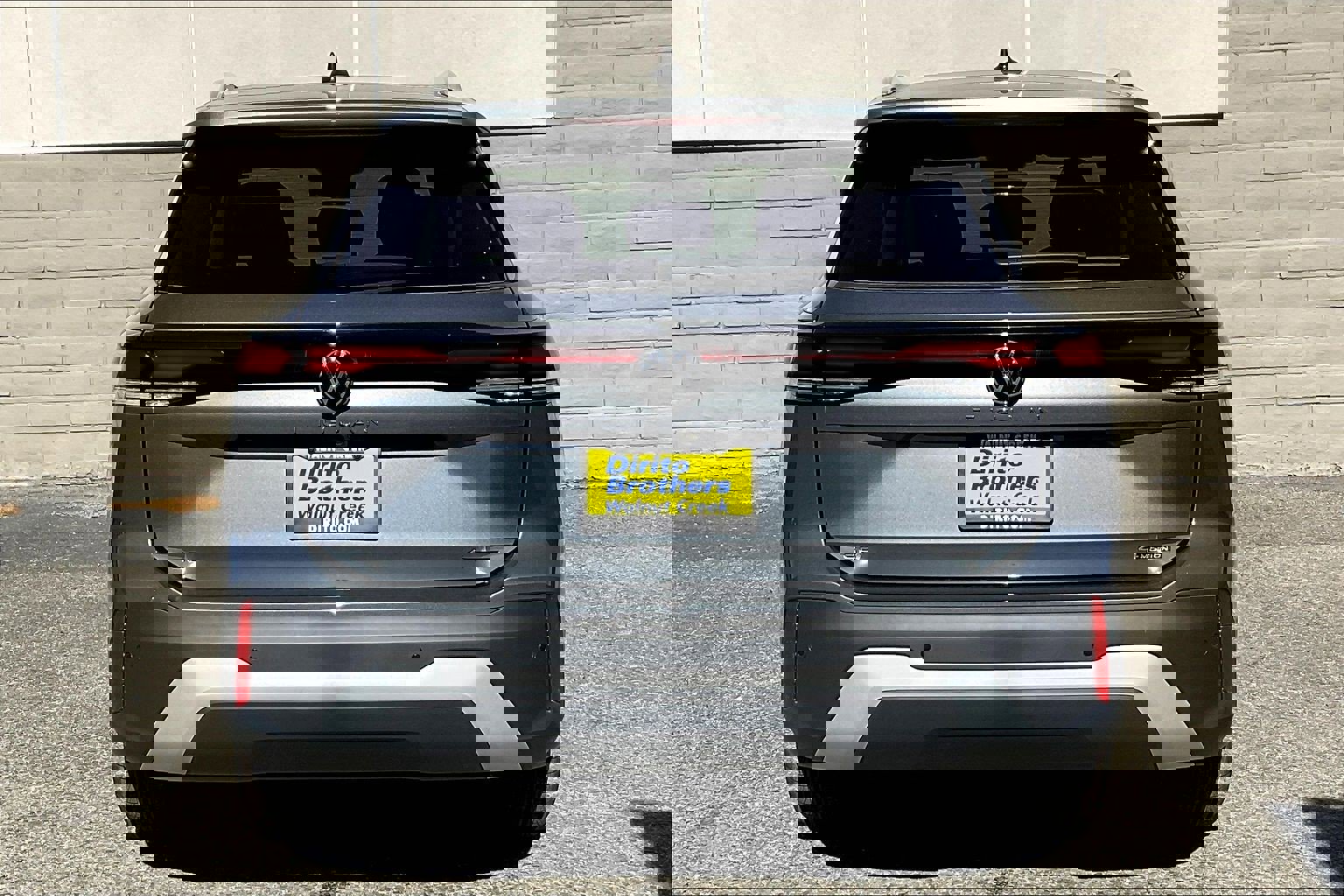 2026 Volkswagen Tiguan SE photo 3