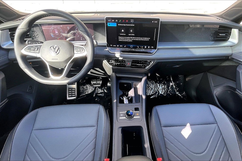 New 2026 Volkswagen Tiguan 2.0T SE R-Line Black SUV