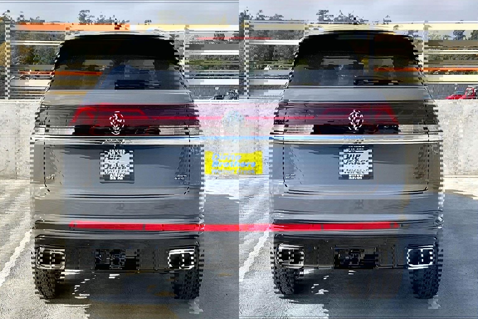 2026 Volkswagen Atlas Cross Sport SEL Premium R-Line photo 3