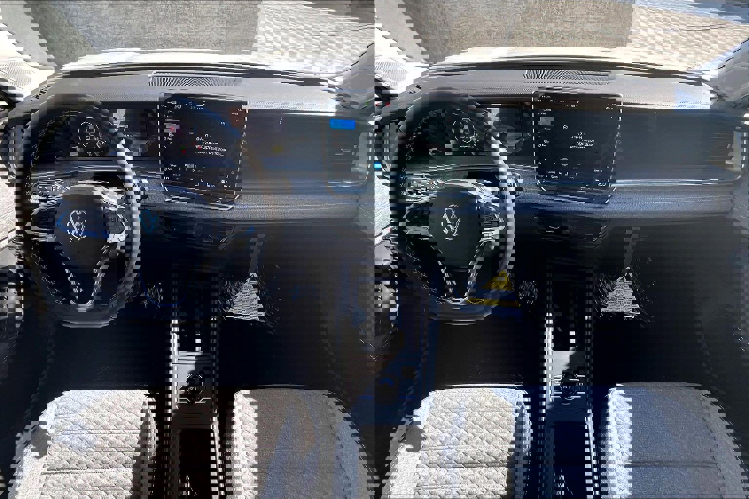 2026 Volkswagen Tiguan S photo 3