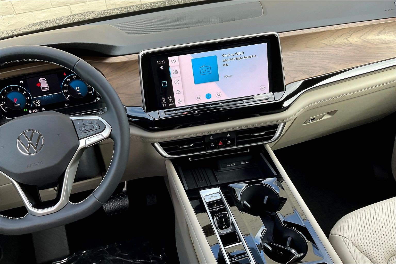 2026 Volkswagen Atlas SE w/Tech - Photo 5