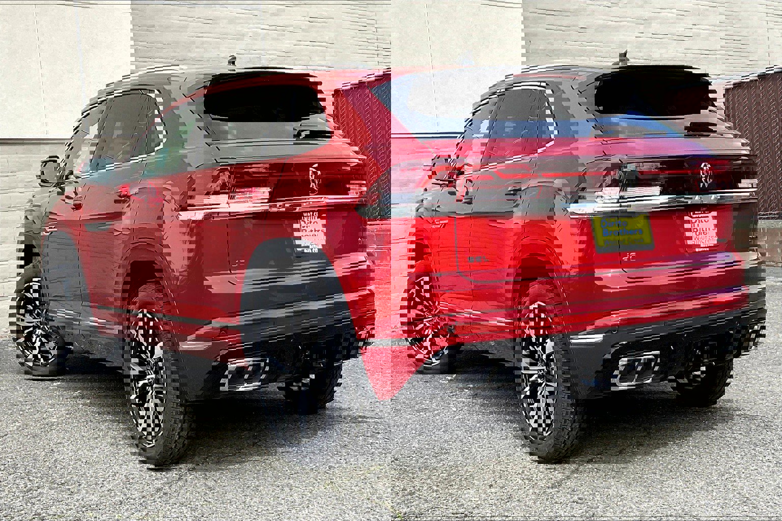 2025 Volkswagen Atlas Cross Sport SEL Premium R-Line photo 2