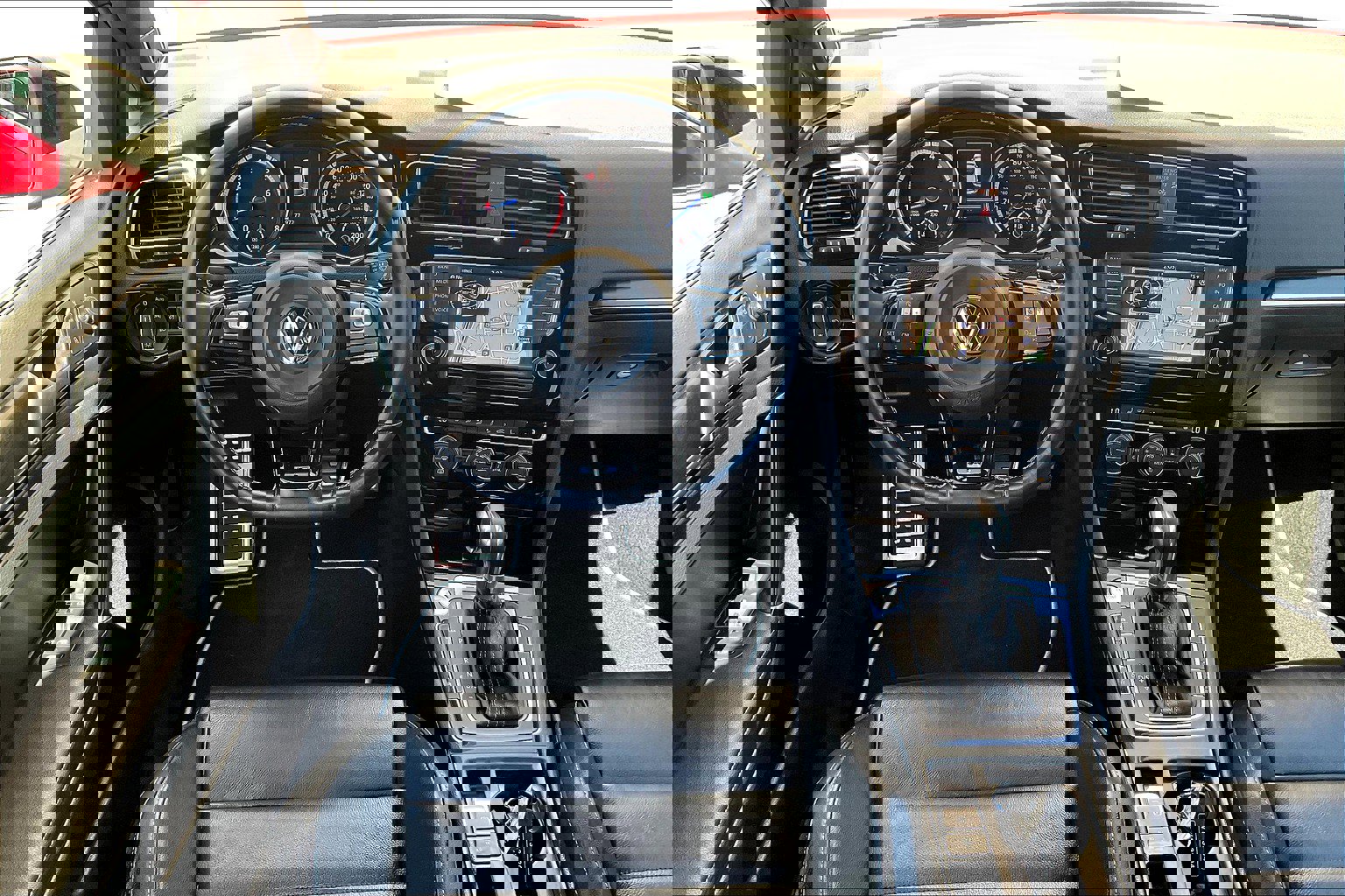 2016 Volkswagen Golf R Base photo 4