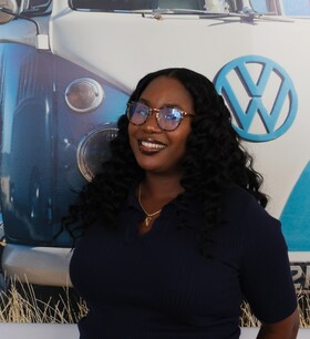 Staff member Nadja Allen from ID_24801fd17dc4