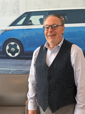 Staff member Mike Raff from ID_24801fd17dc4