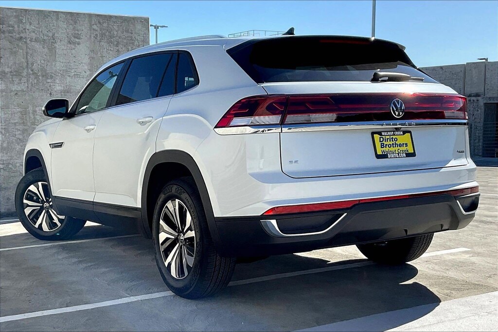 New 2026 Volkswagen Atlas Cross Sport 2.0T SE SUV