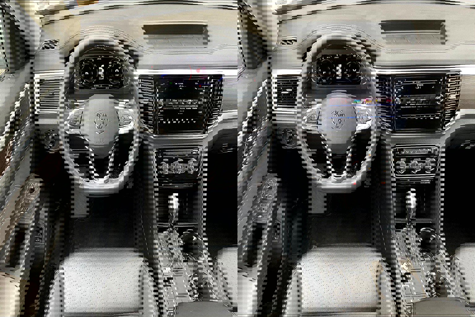 2022 Volkswagen Atlas V6 SE Technology photo 2