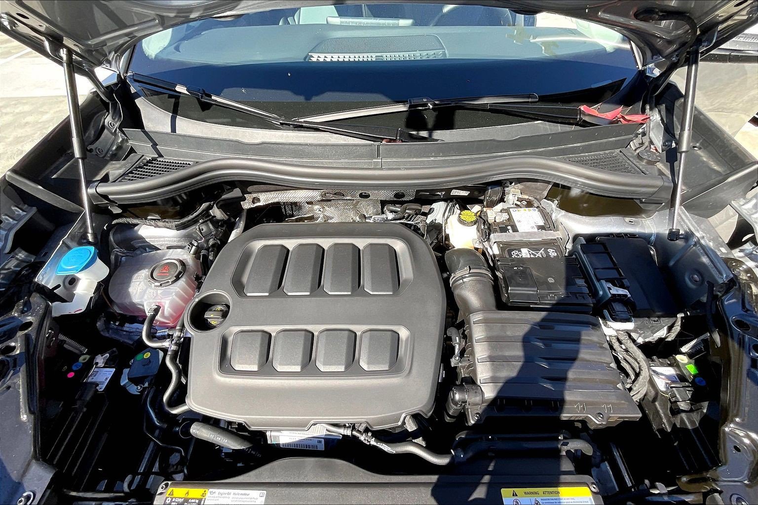 2026 Volkswagen Tiguan SE - Photo 9