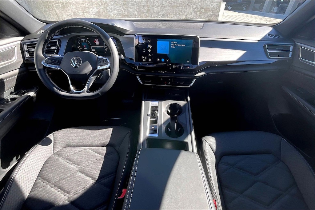 New 2026 Volkswagen Atlas Cross Sport 2.0T SE SUV