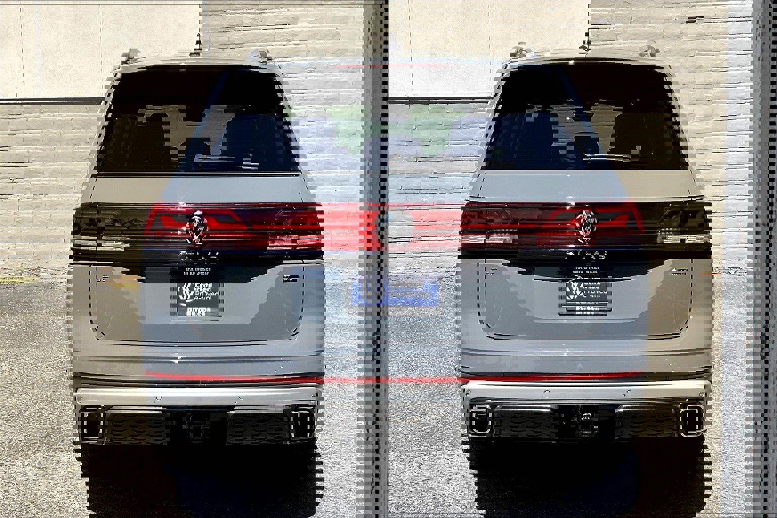 2024 Volkswagen Atlas Peak Edition SE Technology photo 3