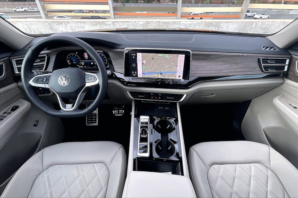 New 2026 Volkswagen Atlas 2.0T SEL Premium R-Line SUV