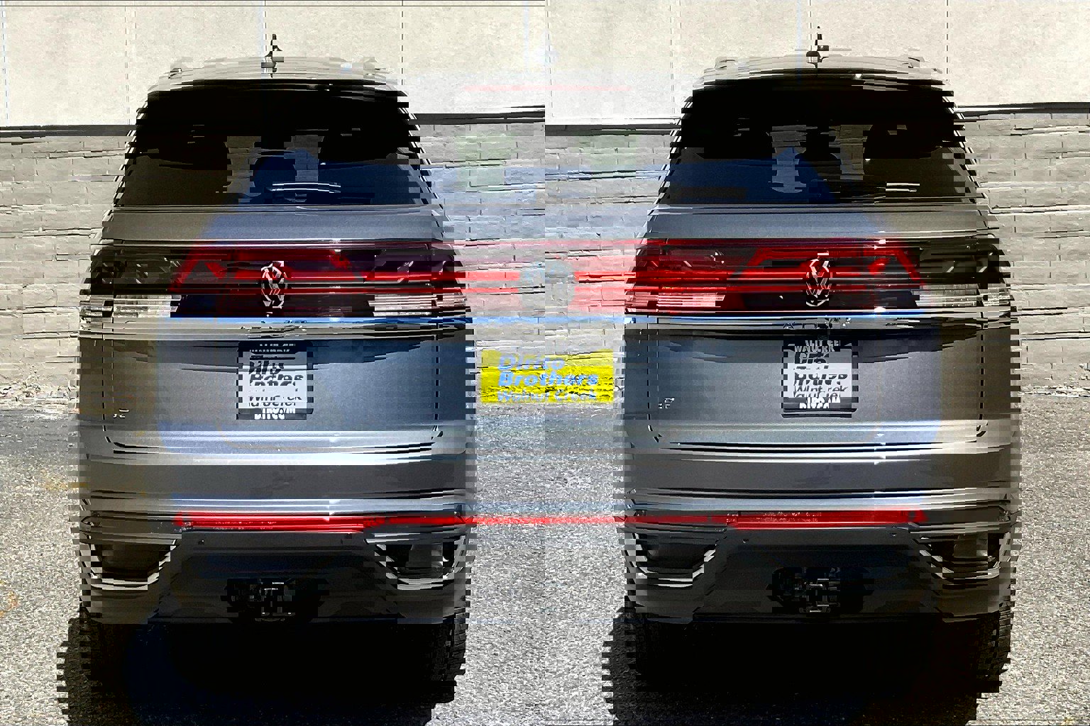 2025 Volkswagen Atlas Cross Sport SE Technology photo 3
