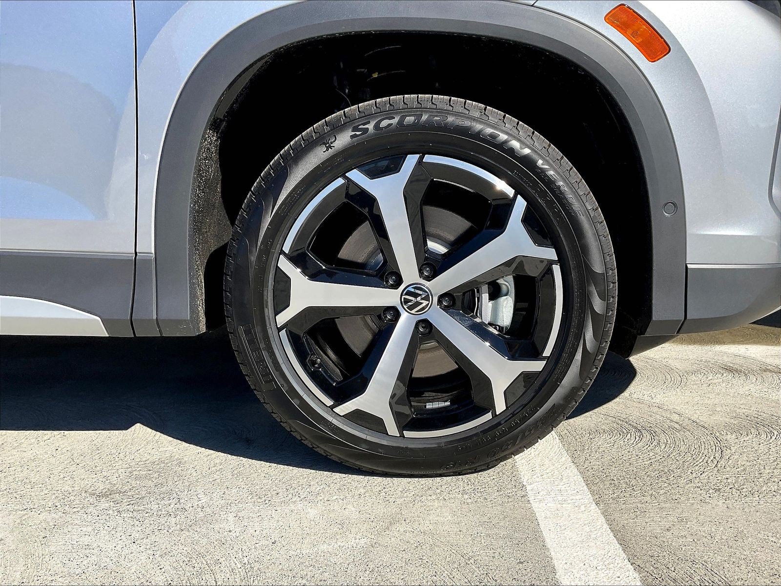2026 Volkswagen Tiguan SE - Photo 10