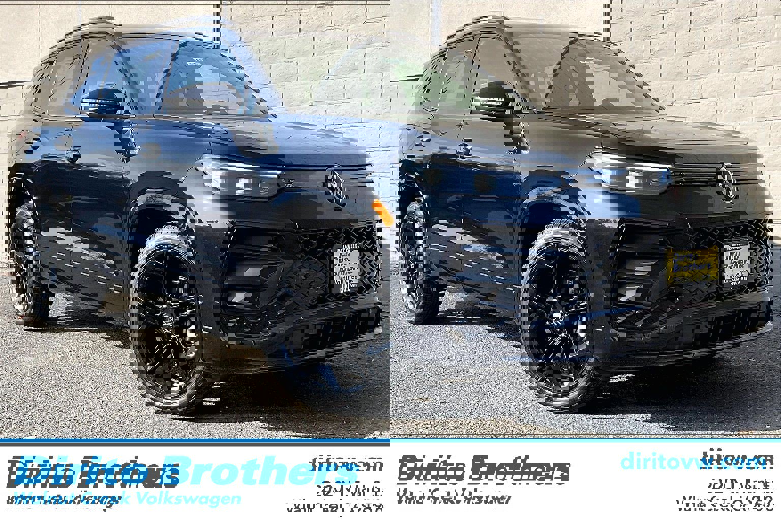 2026 Volkswagen Tiguan SE R-LINE BLACK's photo