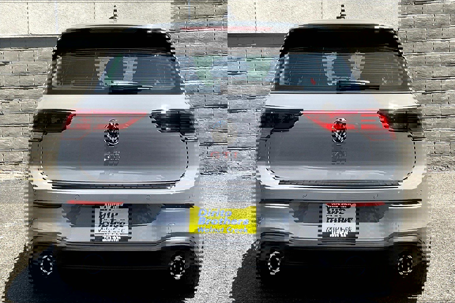 2025 Volkswagen Golf GTI SE photo 3
