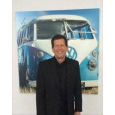 Staff member Ron Simi from ID_24801fd17dc4