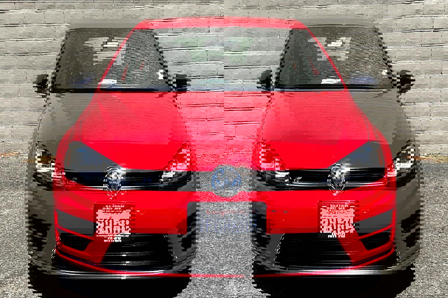 2016 Volkswagen Golf R Base photo 2