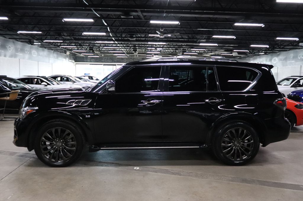 2017 Infiniti QX80 photo 2