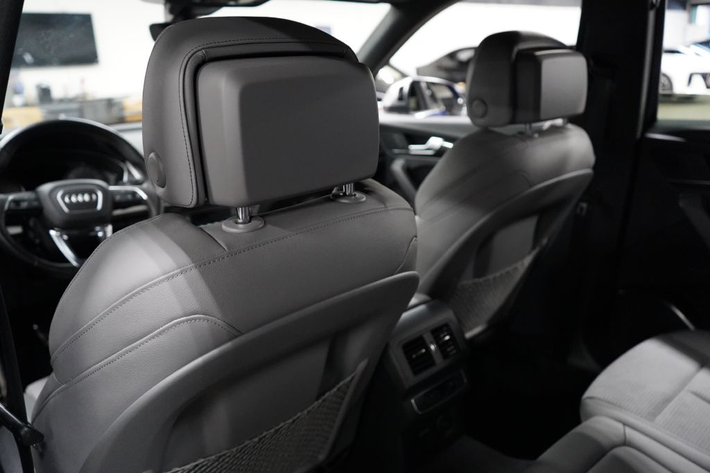 2022 Audi SQ5 Premium - Photo 21