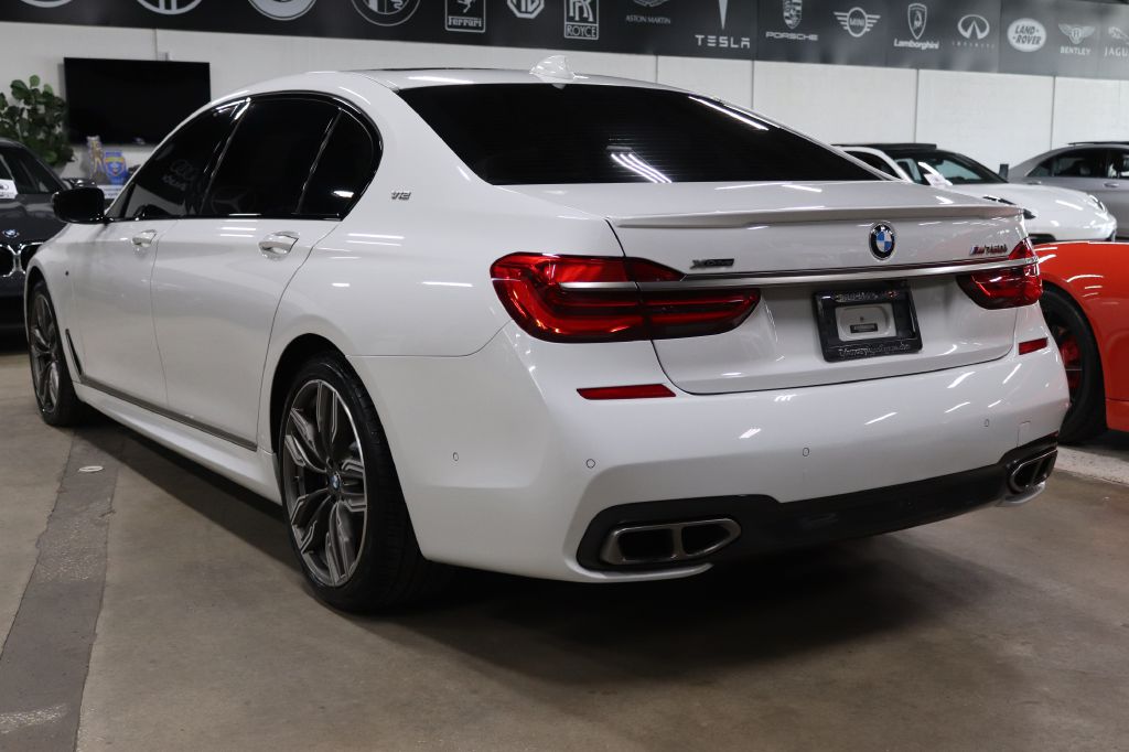 2018 Bmw M760i xDrive Sedan photo 3