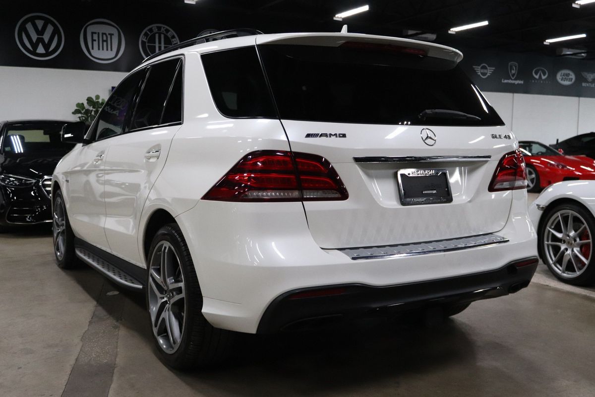 2018 Mercedes Benz GLE AMG 43 photo 3
