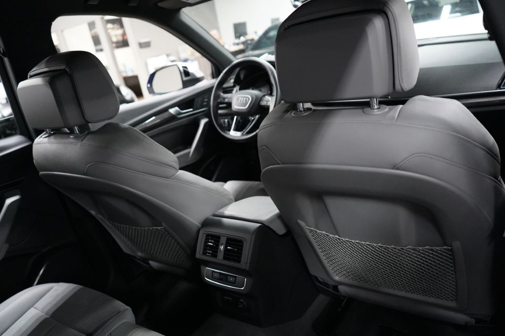 2022 Audi SQ5 Premium - Photo 26