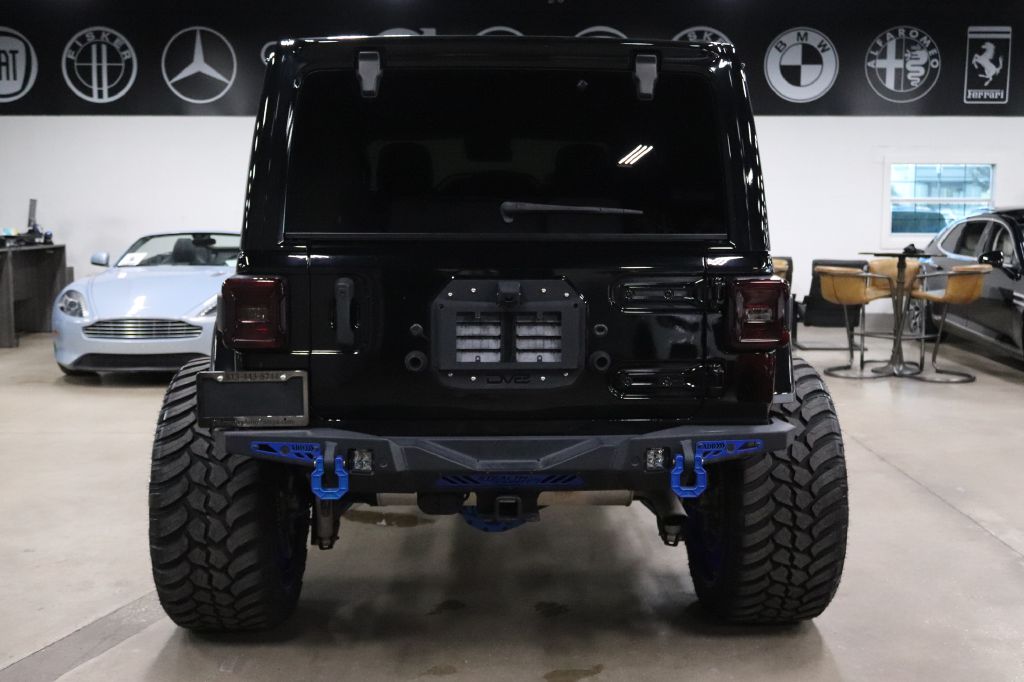 2020 Jeep Wrangler Unlimited Sahara photo 4