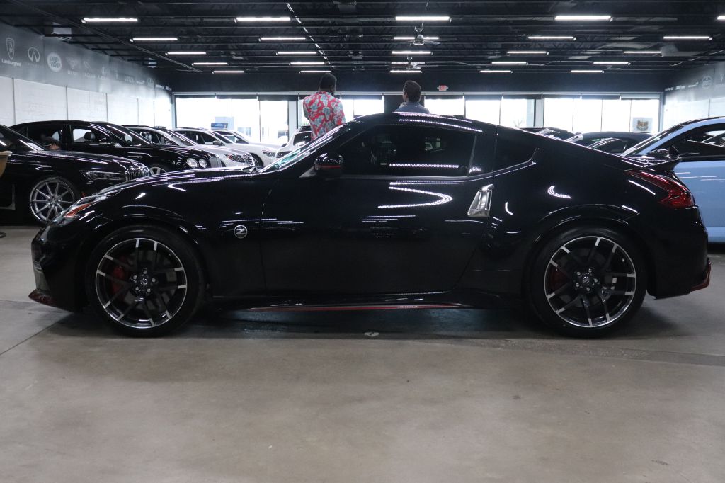 2020 Nissan 370Z Base photo 2