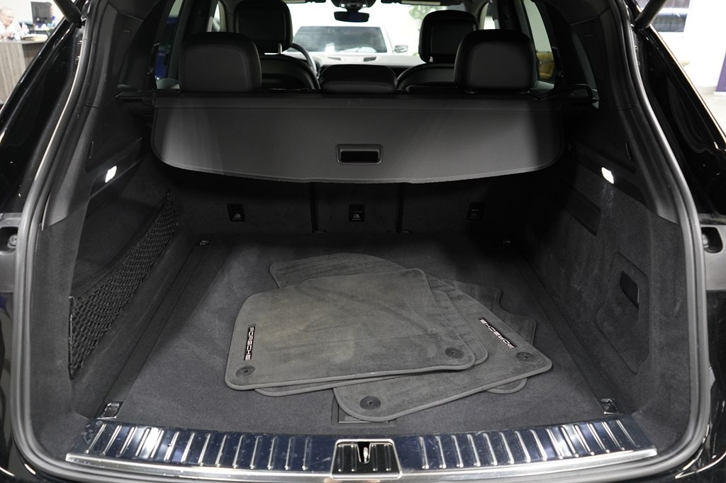 2024 Porsche Cayenne Base - Photo 16