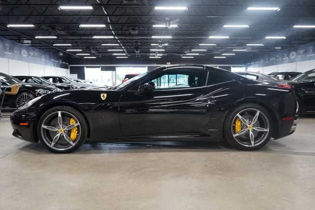 2010 Ferrari California -'s photo