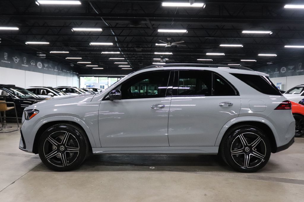 2025 Mercedes Benz GLE 450e 4MATIC photo 2