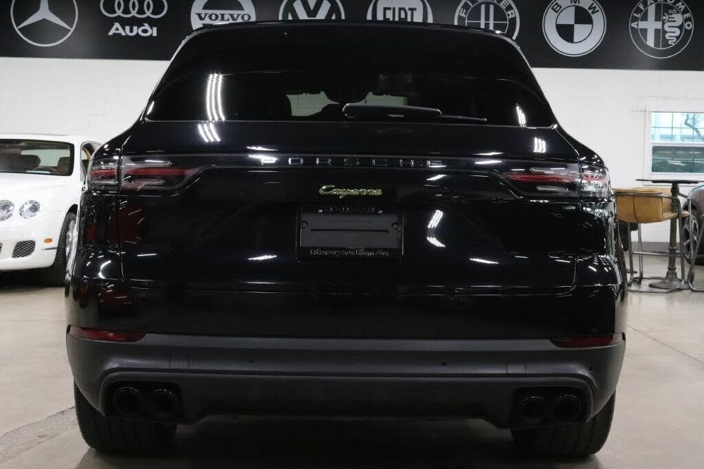 2020 Porsche Cayenne E-Hybrid photo 4