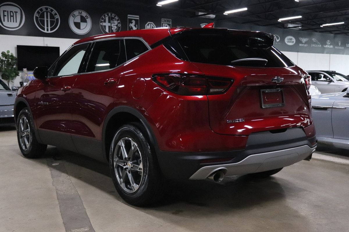 2023 Chevrolet Blazer 2LT photo 3