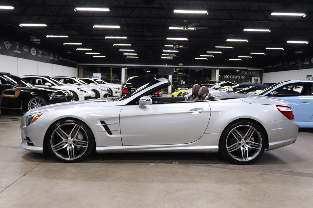 2013 Mercedes Benz SL 550 photo 3