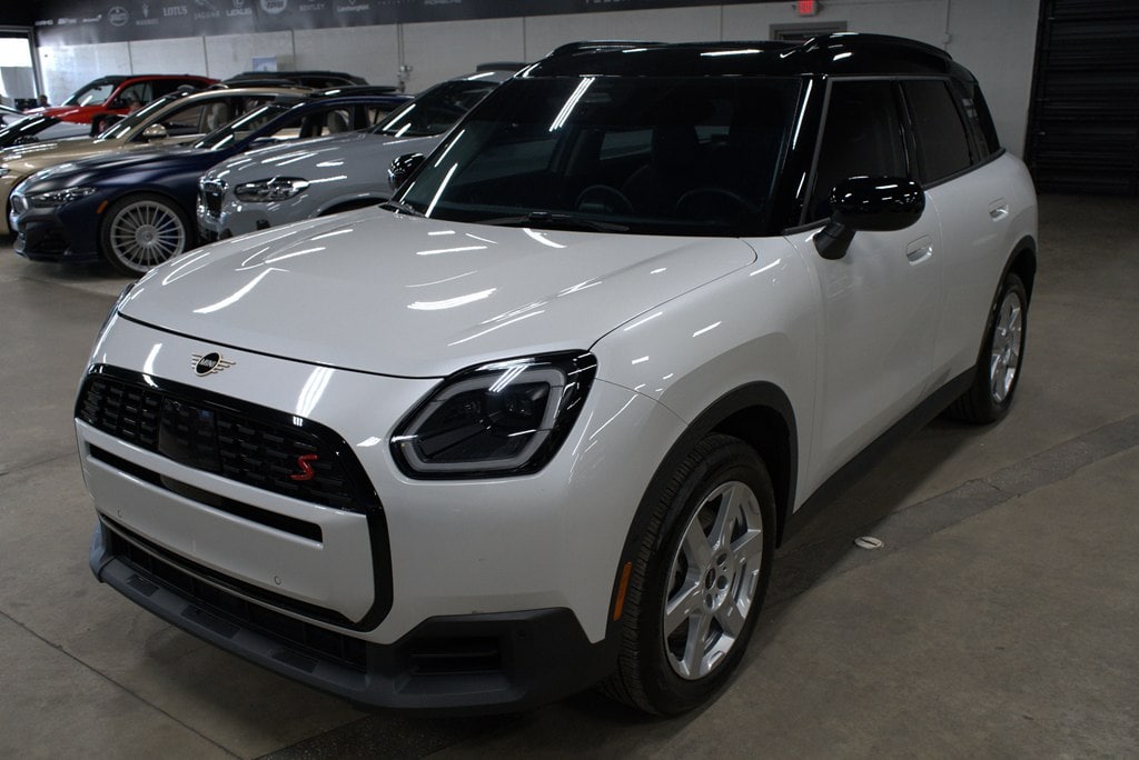 2025 MINI Countryman S ALL4's photo