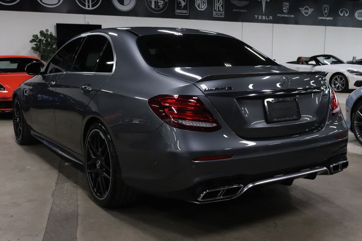 2018 Mercedes Benz E AMG 63 Sedan photo 3