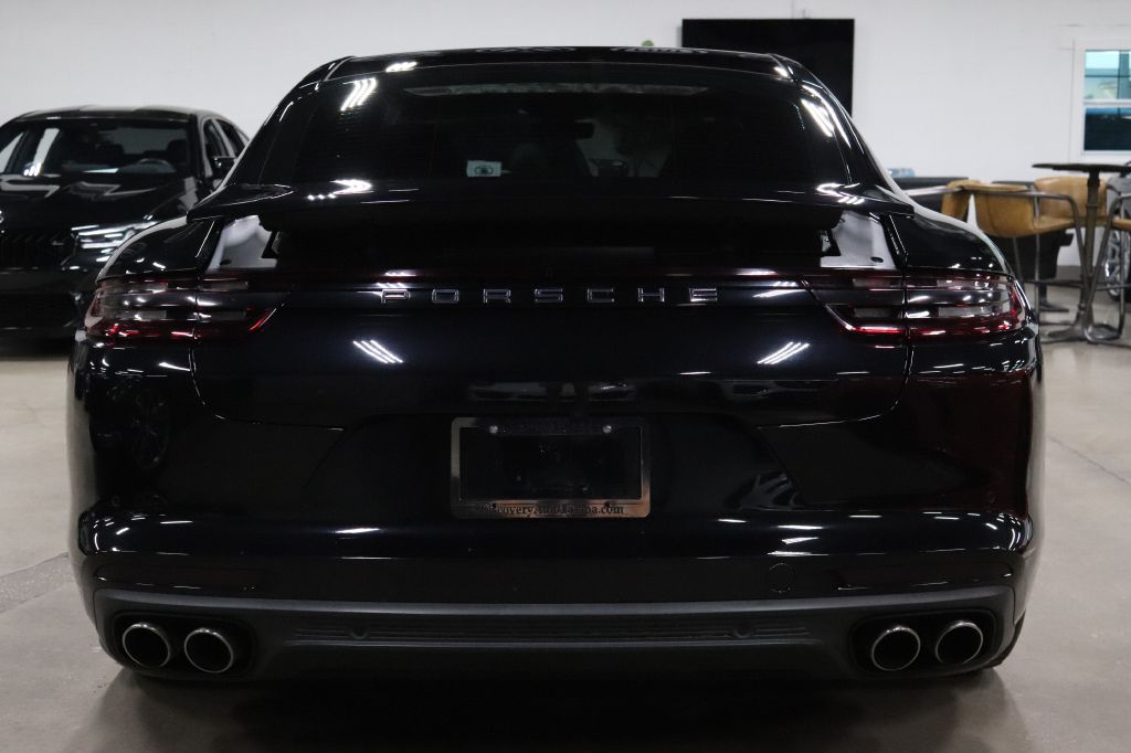 2017 Porsche Panamera 4S photo 4