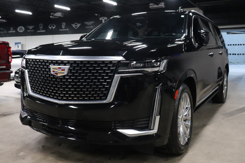 2022 Cadillac Escalade ESV Premium Luxury's photo