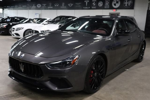2023 Maserati Ghibli Modena Q4's photo