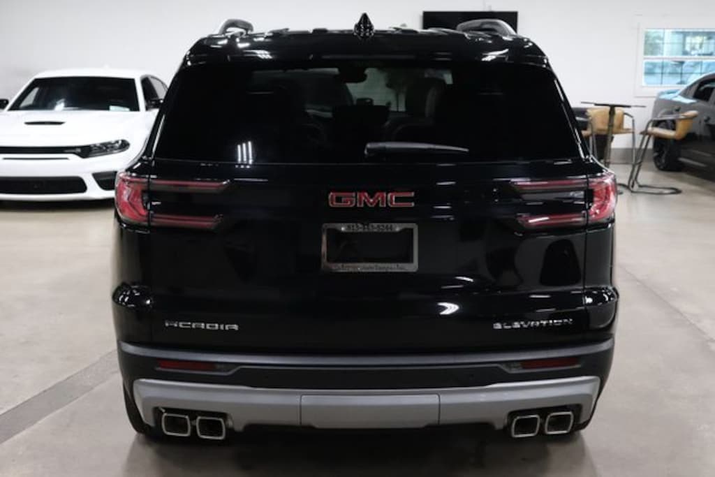 Used 2026 GMC Acadia Elevation SUV