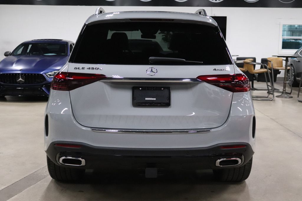 2025 Mercedes Benz GLE 450e 4MATIC photo 4