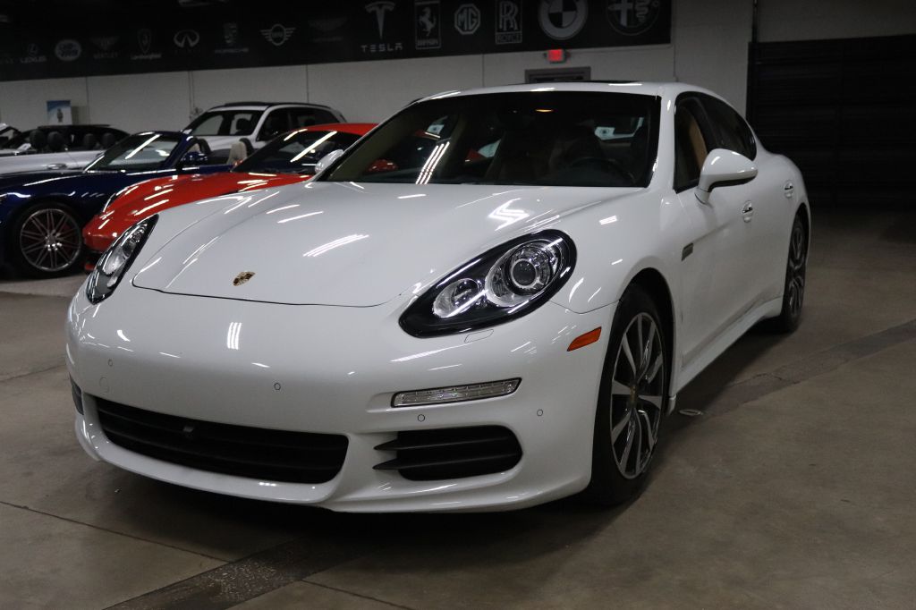 2016 Porsche Panamera