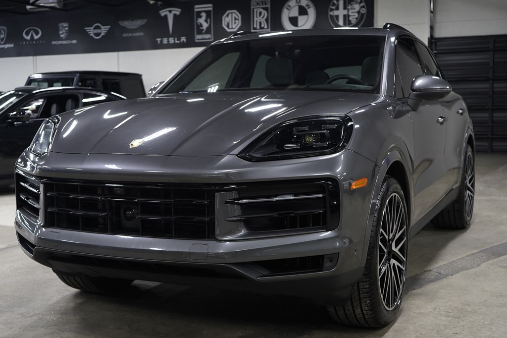 2024 Porsche Cayenne Base