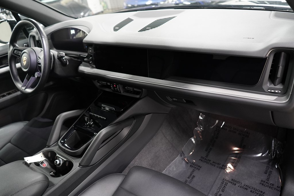 2024 Porsche Cayenne Base - Photo 24