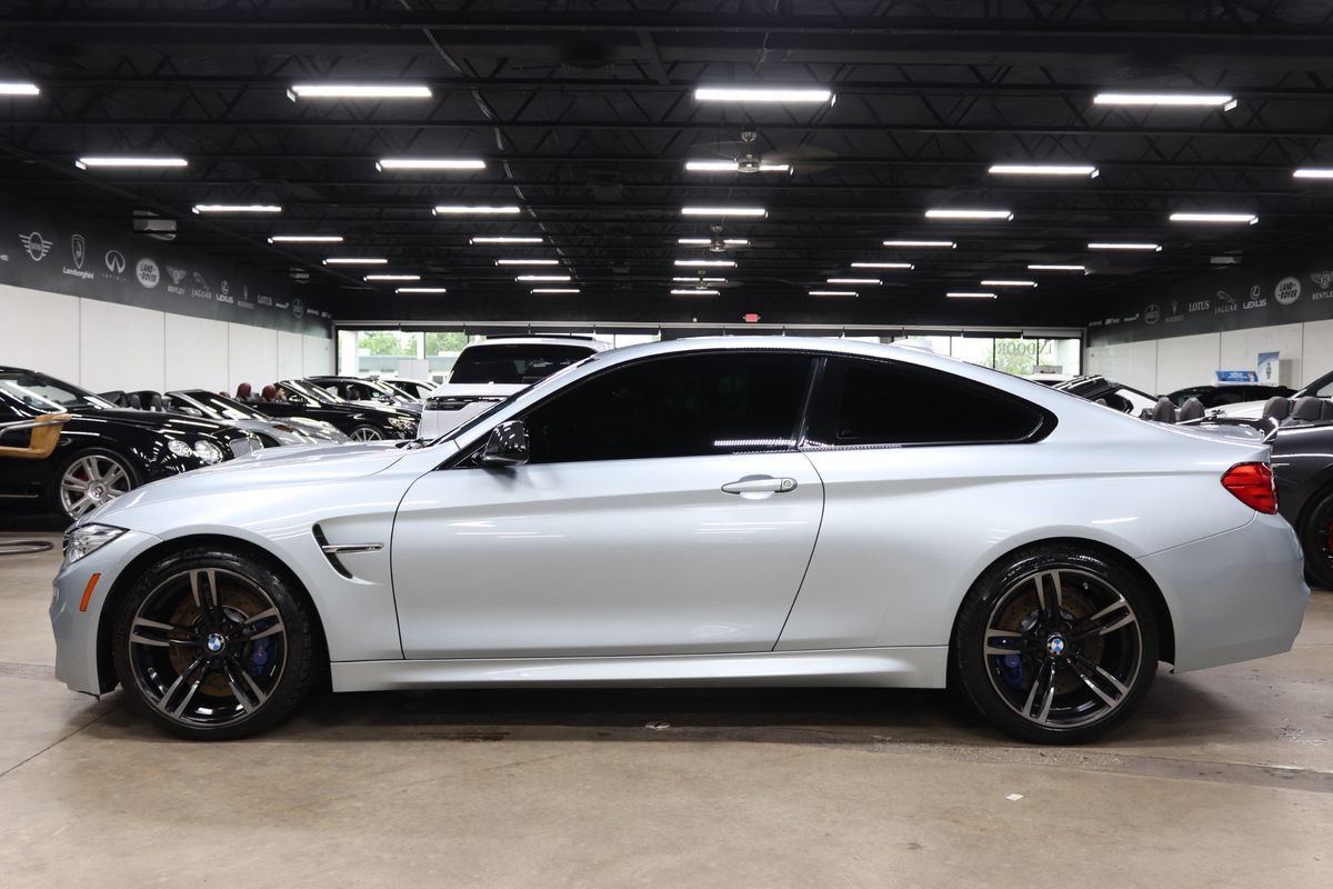 2016 Bmw M4 Coupe photo 2