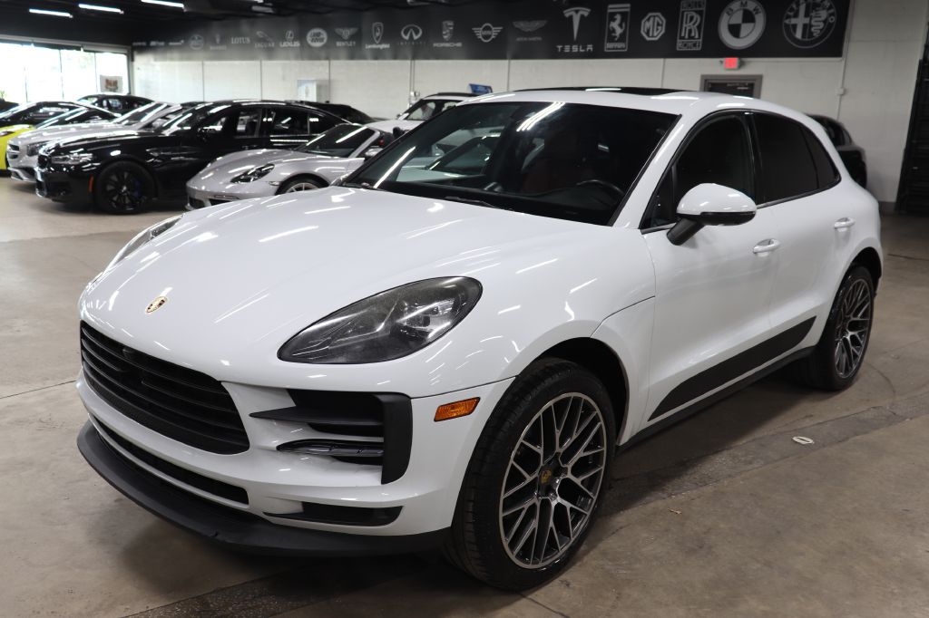2020 Porsche Macan Base's photo