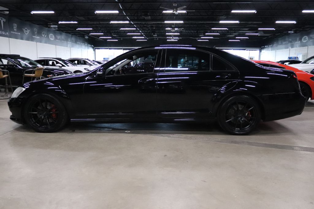 2009 Mercedes Benz S 550 4MATIC photo 2