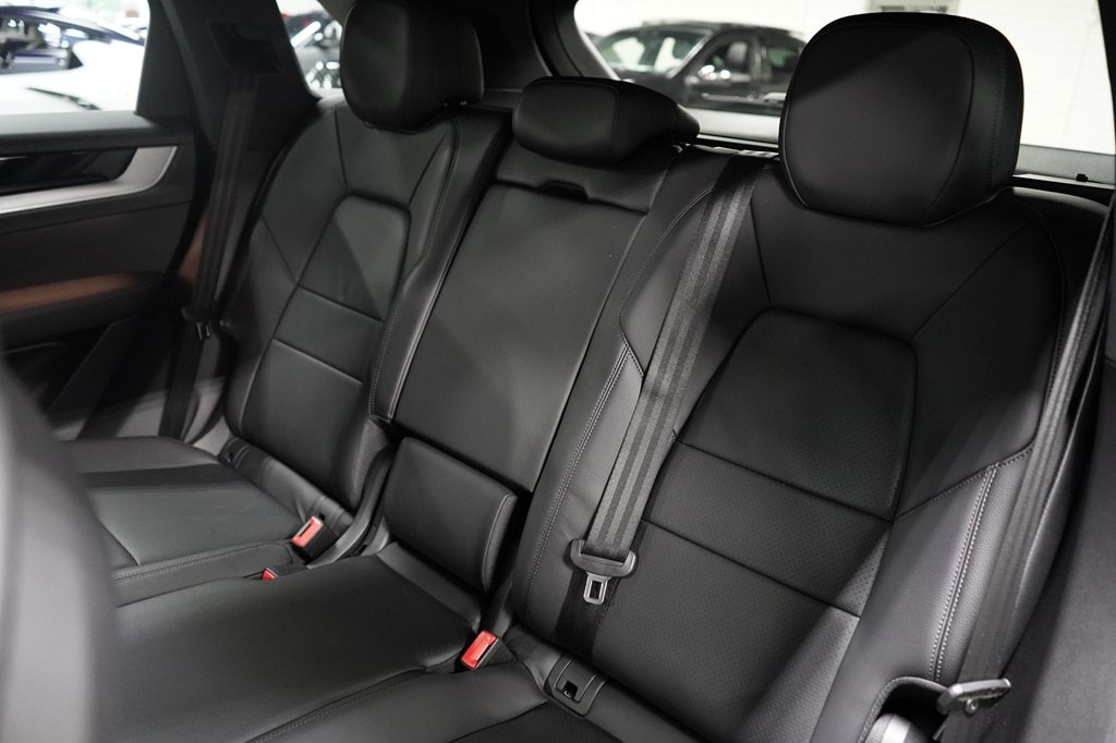 2024 Porsche Cayenne Base - Photo 15