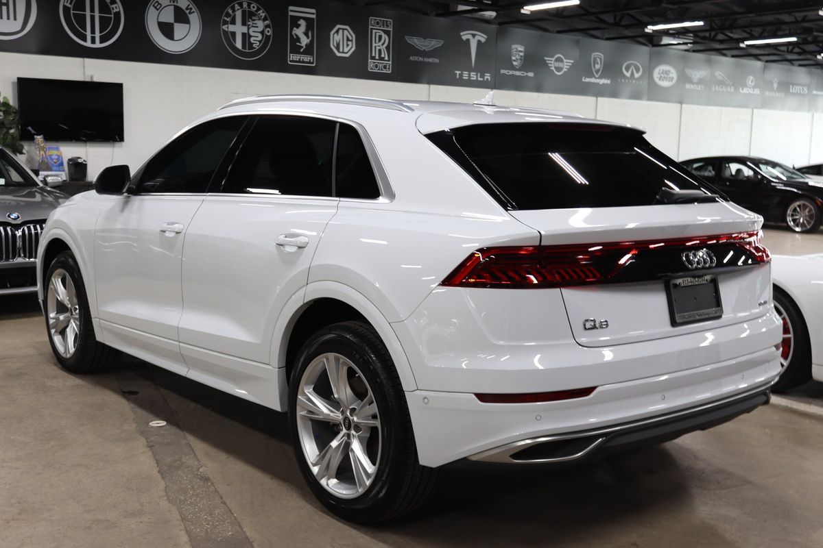 2023 Audi Q8 Premium 55 photo 3