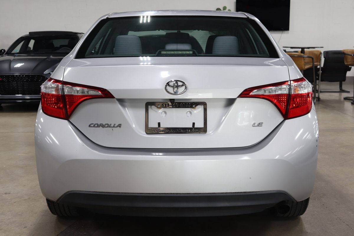2016 Toyota Corolla LE Premium photo 4